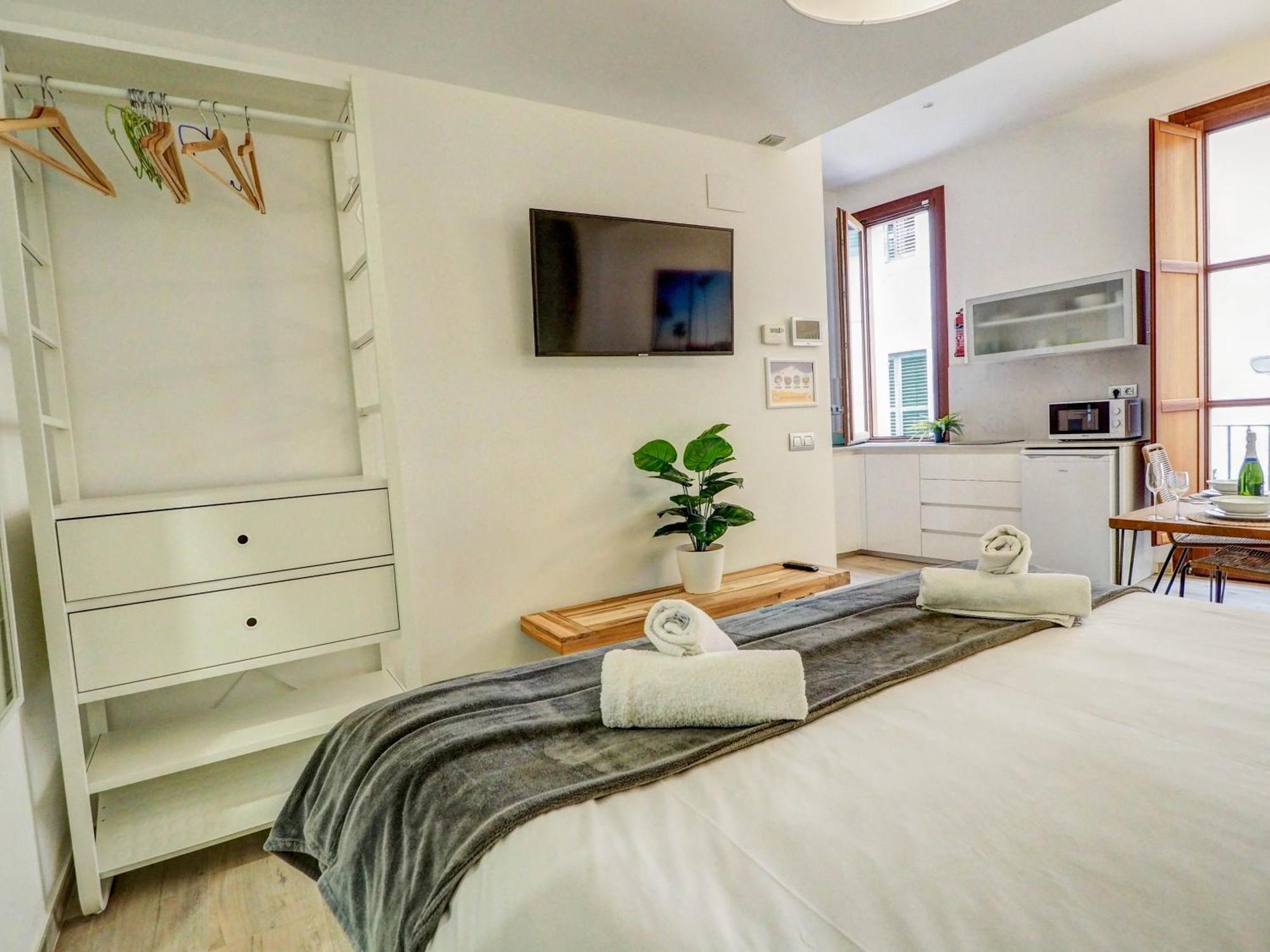 The Green Oasis By Hello Homes Sitges Bagian luar foto
